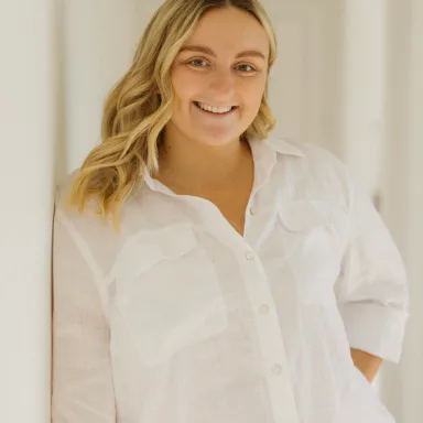 Laura Harris profile image
